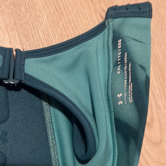 Women’s Under Armour Sports Bra - Picture 5 of 5